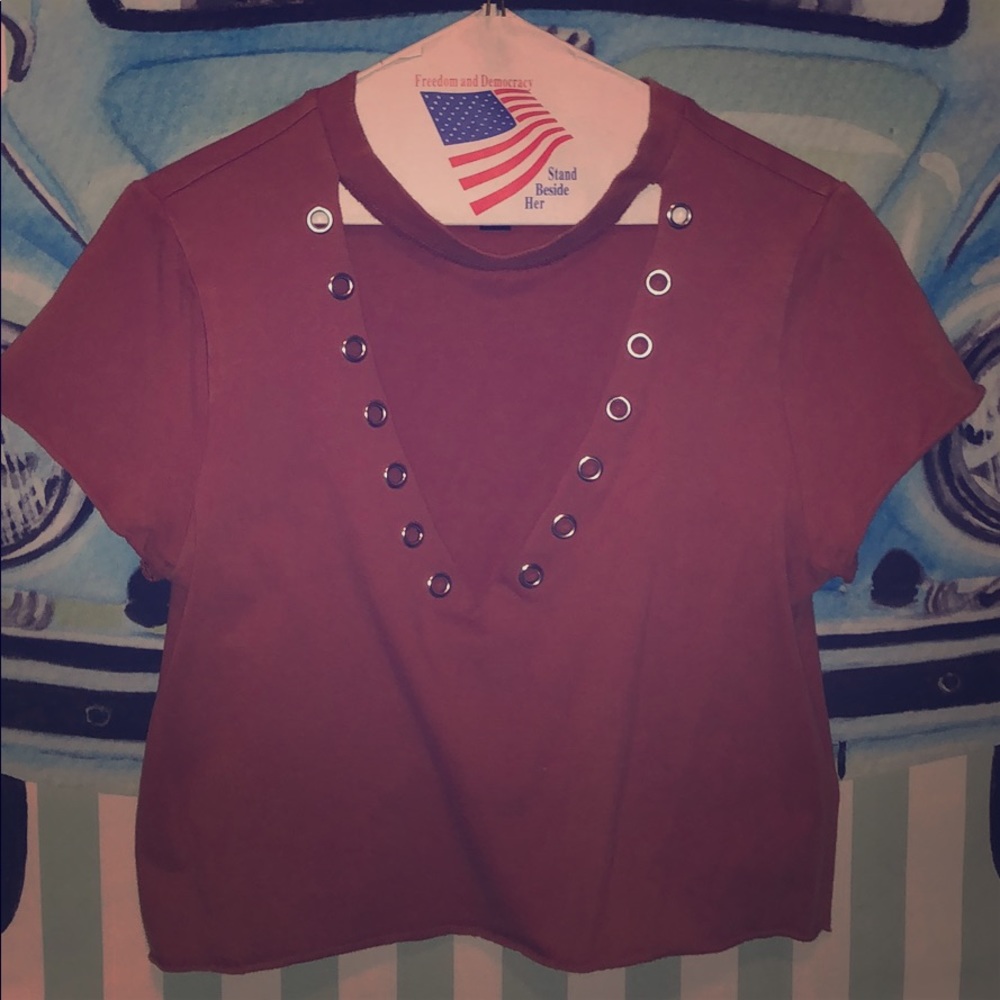 Size medium! Burnt orange shirt with choker aspect